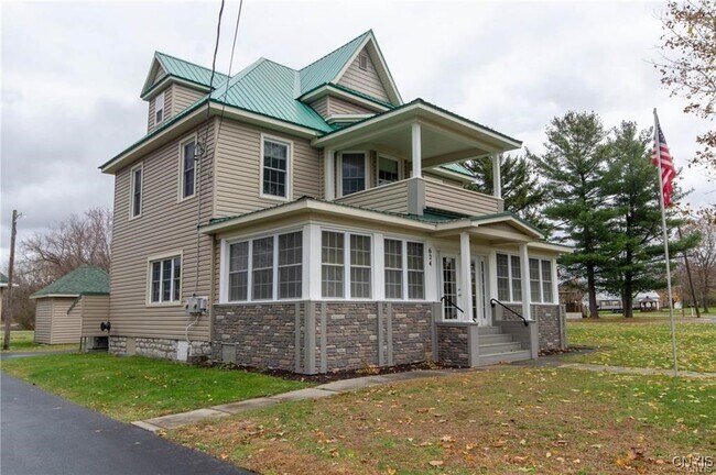 624 Main St in Glen Park, NY - Building Photo - Building Photo