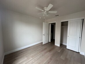 3336 N Moreno Ct in Visalia, CA - Building Photo - Building Photo