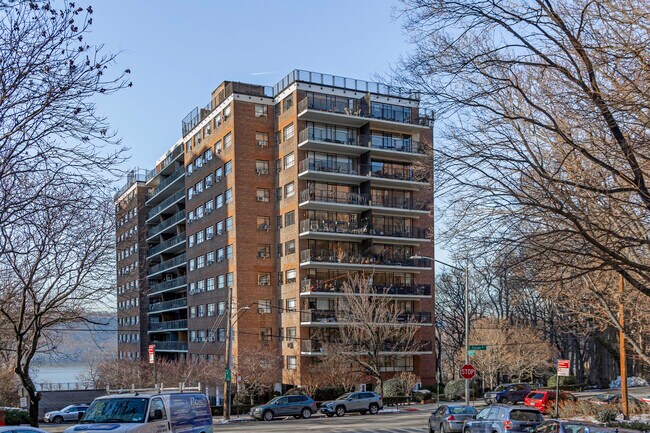 Highpoint on the Hudson in Bronx, NY - Foto de edificio - Building Photo