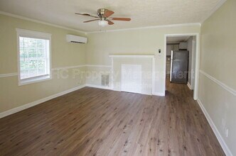 1135 E Fayetteville Rd in Riverdale, GA - Building Photo - Building Photo