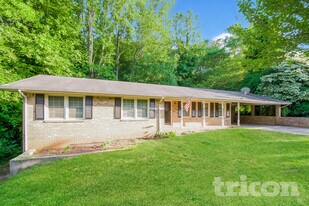 5555 Richland Dr in Douglasville, GA - Building Photo