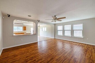 5717 Malarkey Rd in Austin, TX - Building Photo - Building Photo