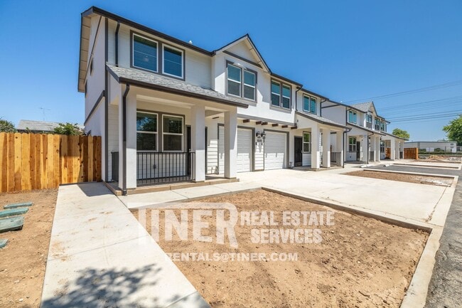 1511 Bell St in Sacramento, CA - Building Photo - Building Photo