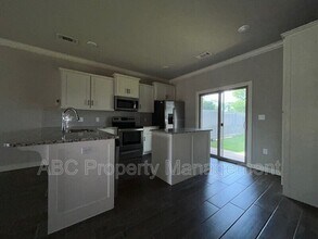 3205 SW Hillstone Ave in Bentonville, AR - Building Photo - Building Photo