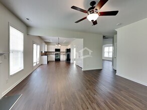 5913 Lindley Crescent Dr in Indian Trail, NC - Building Photo - Building Photo