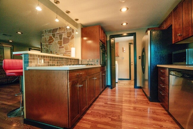 1330 Kipling St in Lakewood, CO - Building Photo - Building Photo