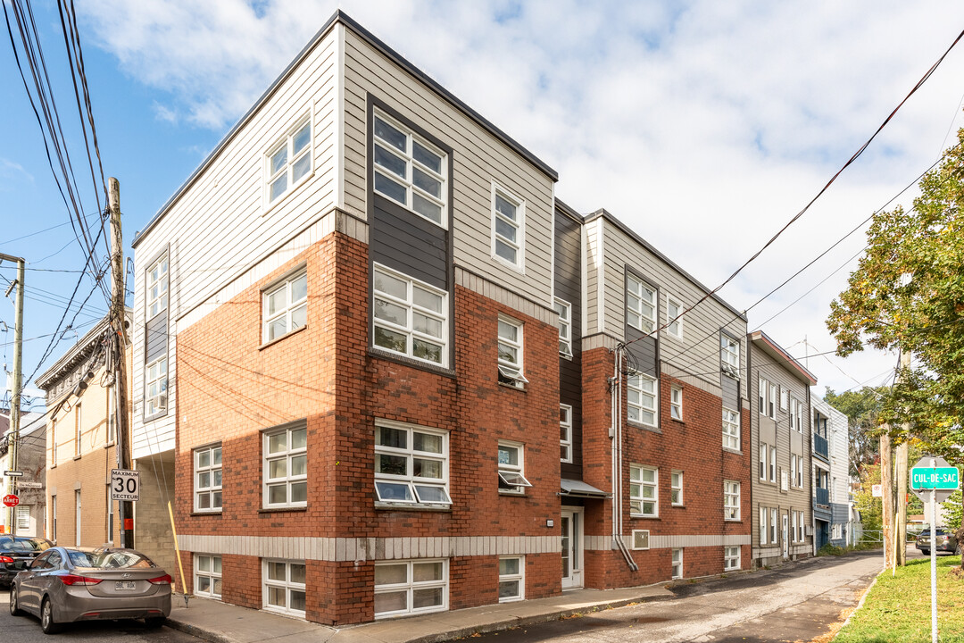 440 Sainte-Félixine Rue in Québec, QC - Building Photo