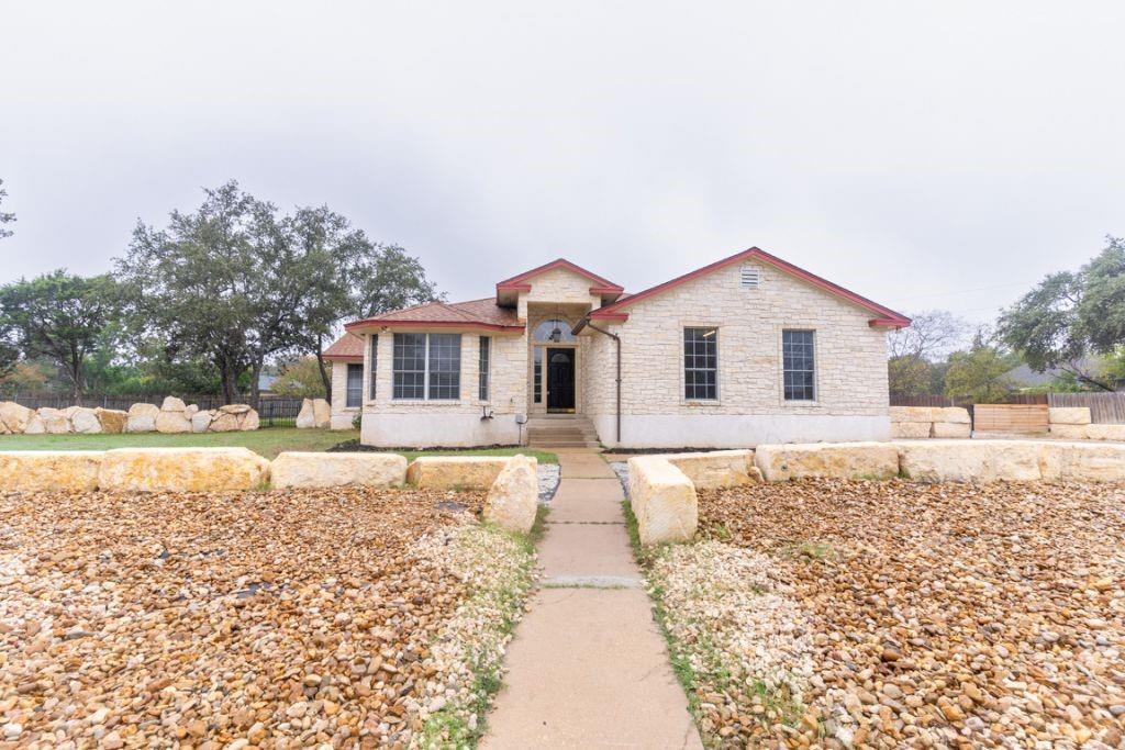 21402 Lakefront Dr in Lago Vista, TX - Building Photo