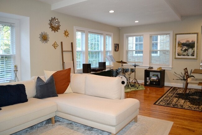 42 Robinwood Ave in Boston, MA - Building Photo - Building Photo