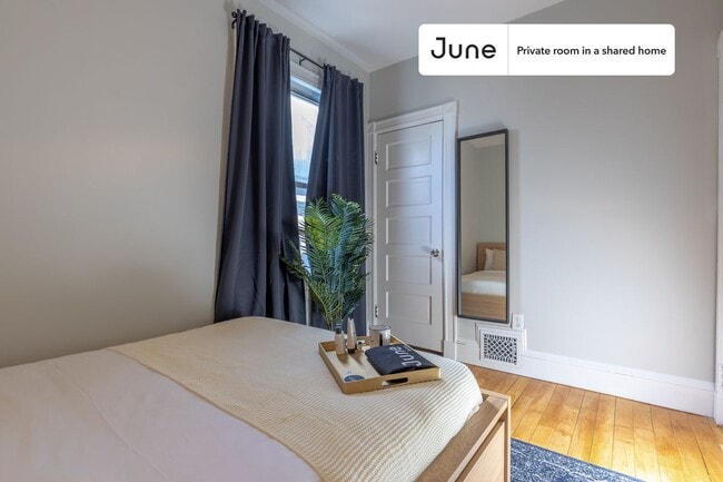 Private bedroom in 4 bed/2 bath Home in Boston, MA - Building Photo - Building Photo