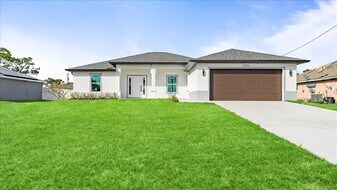 2321 NW 30th Terrace in Cape Coral, FL - Building Photo