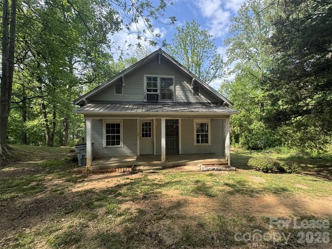 1410 Dillard Ln in Lenoir, NC - Building Photo - Building Photo