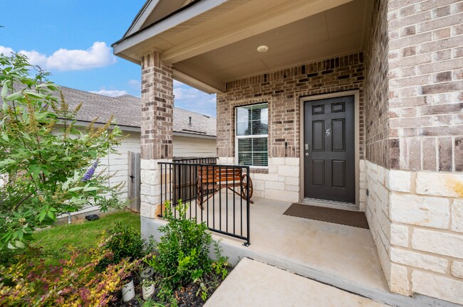 6403 Embankment Rd in San Antonio, TX - Building Photo - Building Photo