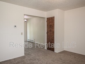 301 1/2 W 500 N in Logan, UT - Building Photo - Building Photo