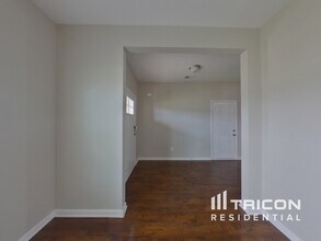 814 Ellyson Dr in Spring Hill, TN - Foto de edificio - Building Photo