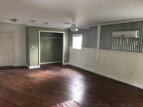 614 E Duffy Ln-Unit -B in Savannah, GA - Building Photo - Building Photo