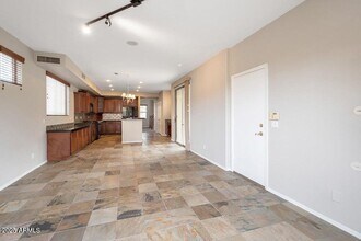 5352 E Holmes Ave in Mesa, AZ - Building Photo - Building Photo