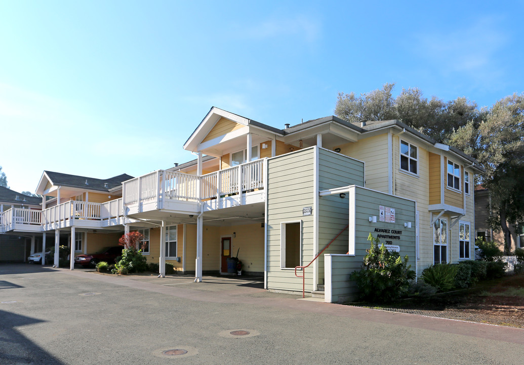 Alvarez Court Apartments in Pinole, CA - Building Photo