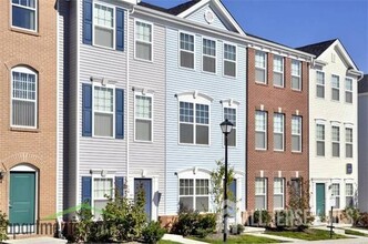 112 Giordano Ave in Sayreville, NJ - Building Photo - Building Photo