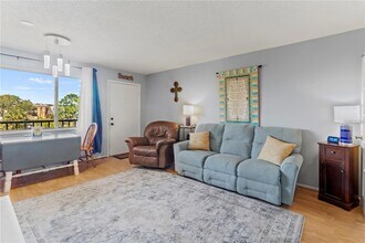 4460 Ironwood Cir, Unit 306A in Bradenton, FL - Building Photo - Building Photo