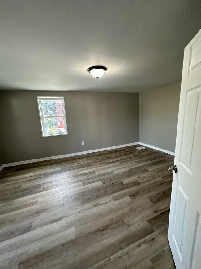 2212 Midland Ave in Syracuse, NY - Building Photo - Building Photo