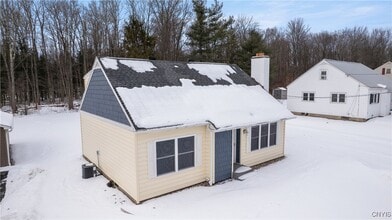 115 Tarlton Rd in Utica, NY - Building Photo - Building Photo