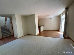 16911 79th Ave N in Osseo, MN - Building Photo - Building Photo
