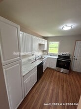 1385 Wadsworth Dr in Florissant, MO - Building Photo - Building Photo