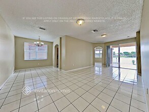 16110 SW 69th Terrace in Miami, FL - Building Photo - Building Photo