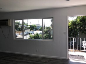 1317 Waterloo St, Unit 1 in Los Angeles, CA - Building Photo - Building Photo