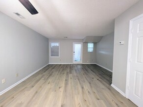 500 Forest Dr-Unit -C in Garner, NC - Building Photo - Building Photo