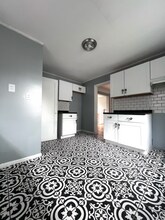 20926 Moross Rd in Grosse Pointe, MI - Building Photo - Building Photo