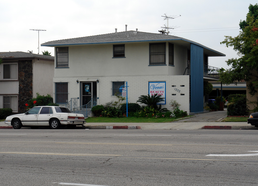 1333 Centinela Ave in Inglewood, CA - Building Photo