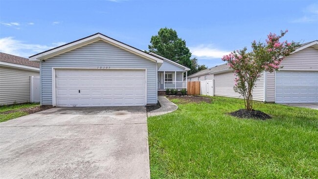 10107 Berrybriar Ln in Tomball, TX - Building Photo - Building Photo
