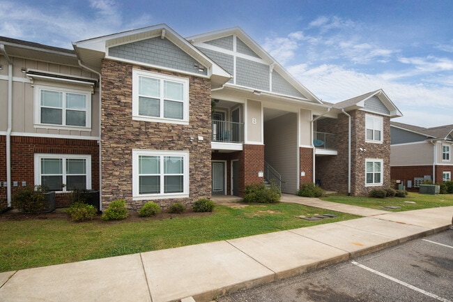 Country Club Cottages