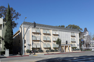 Row Apartments, Inc. in Los Angeles, CA - Building Photo - Building Photo