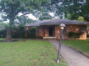 4918 Rockport Dr in Dallas, TX - Building Photo - Building Photo