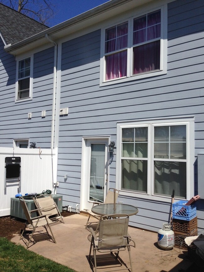 344 Marquette Ct in Crozet, VA - Building Photo - Building Photo