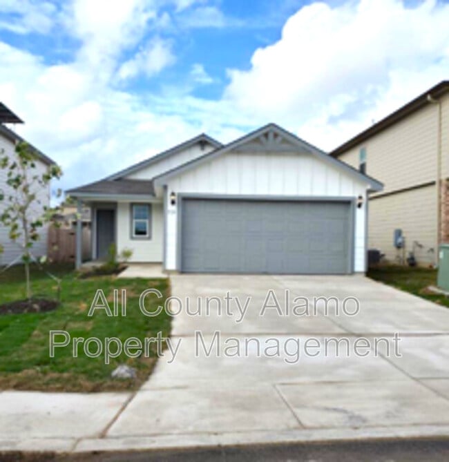 property at 715 Retama Pass