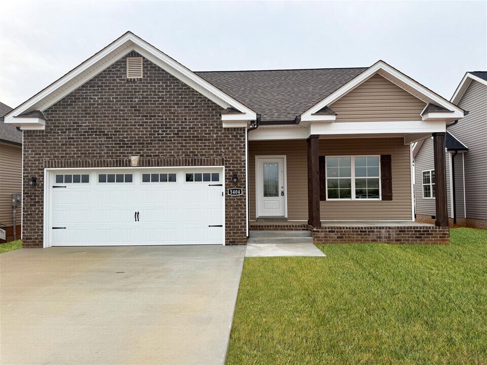 5404 Peony Dr in Bowling Green, KY - Building Photo