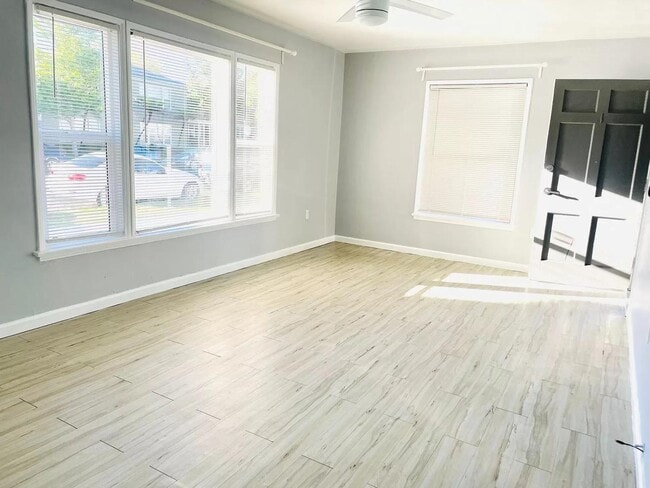 4477 N Banner Dr in Long Beach, CA - Building Photo - Building Photo