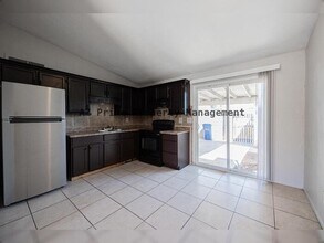 3646 N 69th Ave in Phoenix, AZ - Building Photo - Building Photo