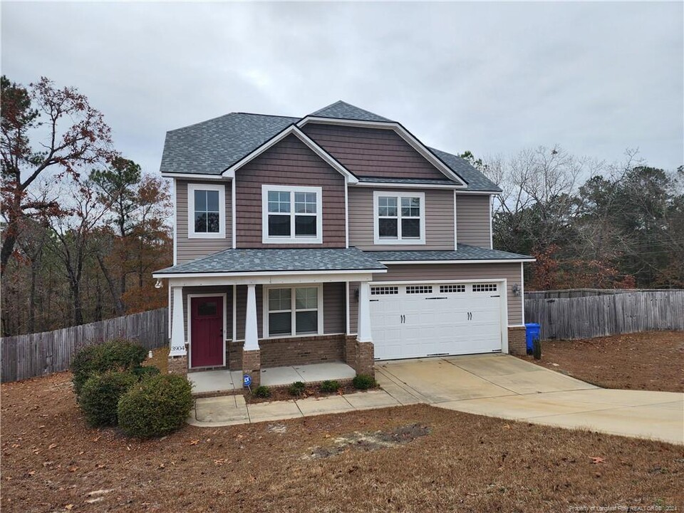 3904 Limwert Ln in Fayetteville, NC - Foto de edificio