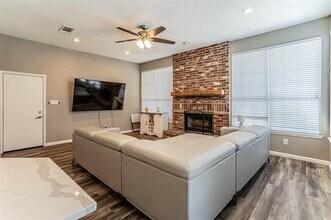 8409 Lake Bend Dr in Rowlett, TX - Building Photo - Building Photo