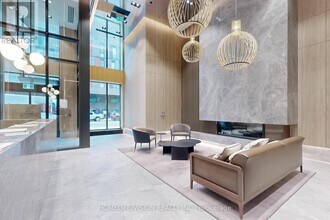 252 Church St in Toronto, ON - Building Photo - Building Photo