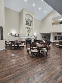 2803 Kings Crossing Dr photo'