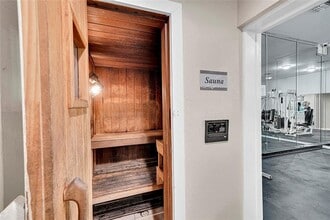 2445 SW 18th Ter, Unit 103 in Fort Lauderdale, FL - Building Photo - Building Photo