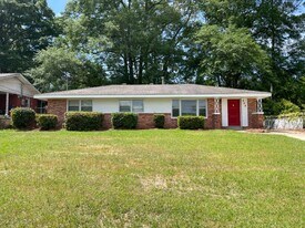 688 Joryne Dr in Montgomery, AL - Building Photo