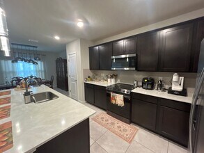 1261 Regal King Dr in Kissimmee, FL - Building Photo - Building Photo