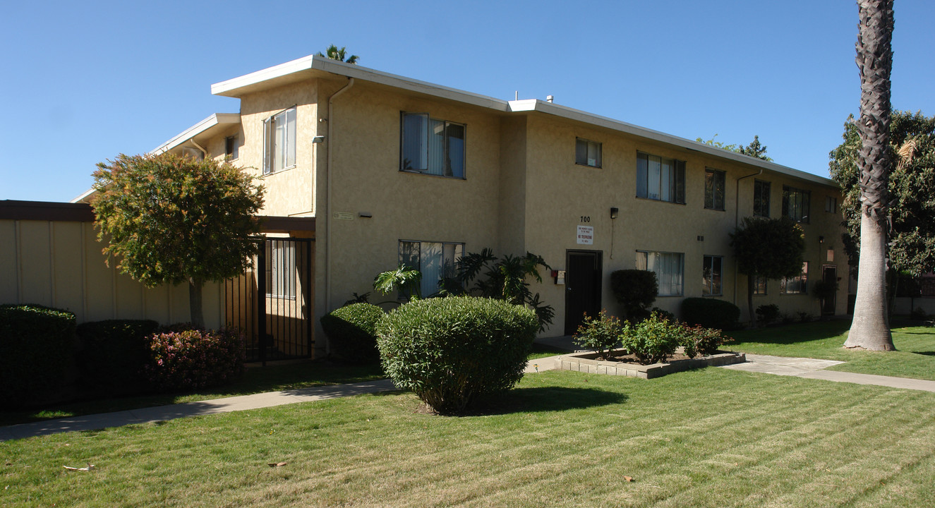 Northwest Manor II in Pasadena, CA - Foto de edificio